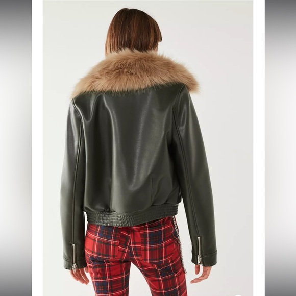 NWT Urban Outfitters faux fur hunter green flight jacket Size Small - Picture 4 of 10
